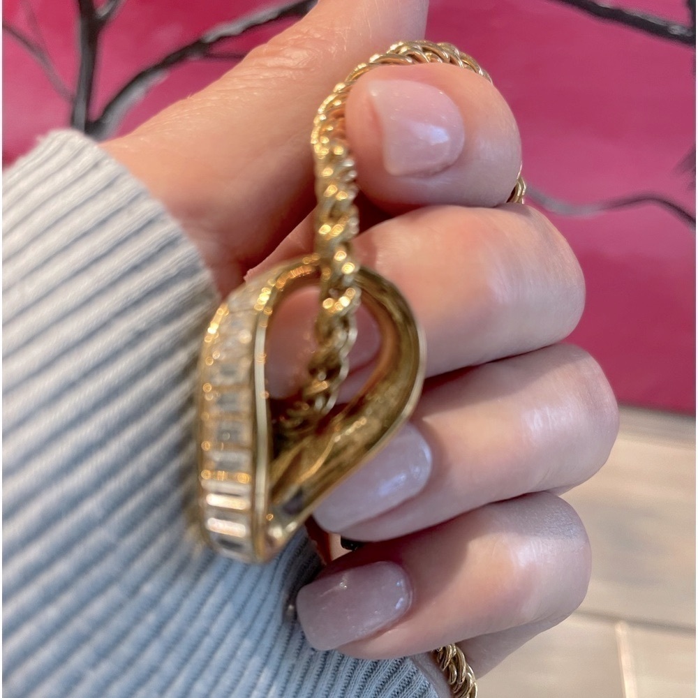 Vintage Faux Diamond baguette gold tone swirled pendant/chain - Picture 1 of 8